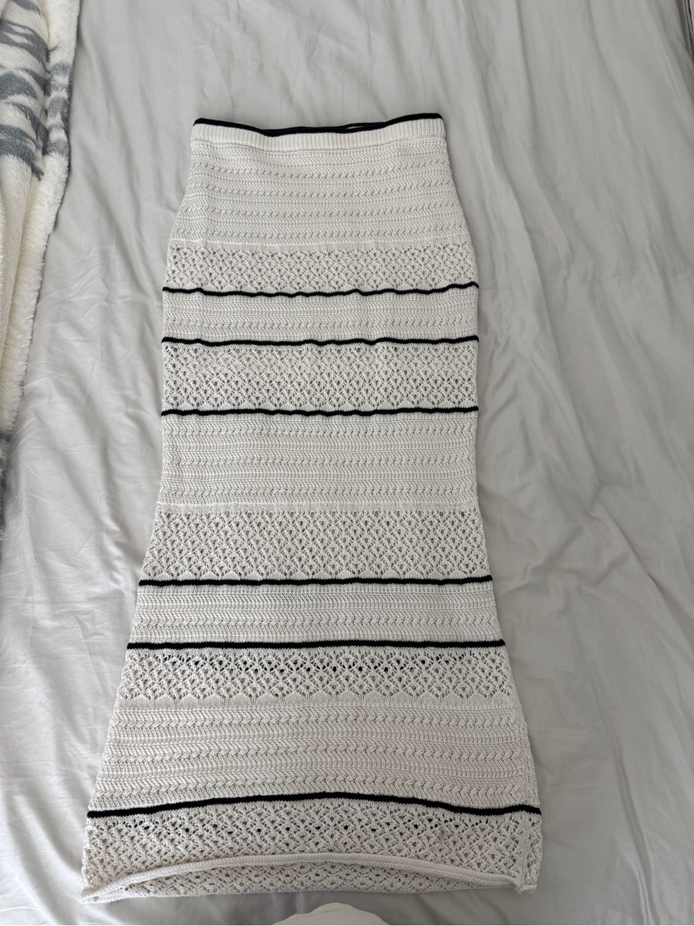 Abercrombie & Fitch White Knit Maxi Skirt with Black Stripes